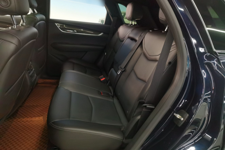 凯迪拉克XT5 2022款 2.0T 四驱尊贵型中控内饰21