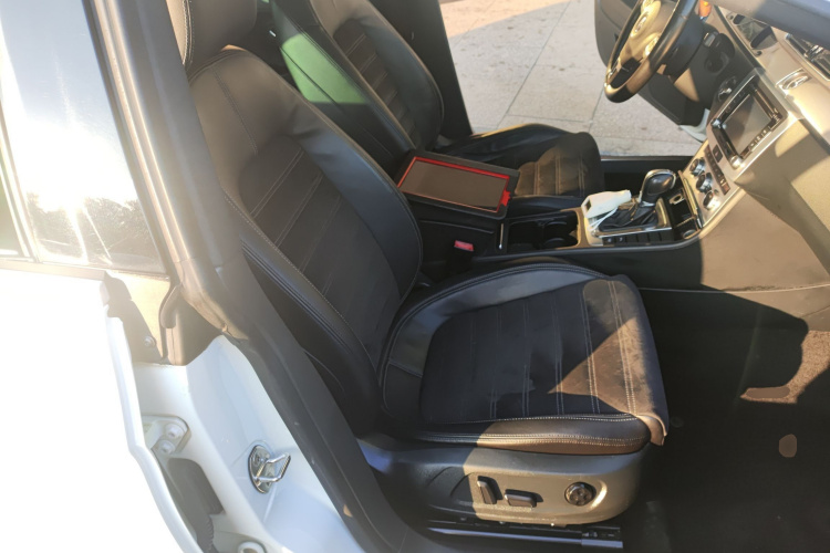 一汽-大众CC 2016款 2.0TSI 豪华型局部细节41