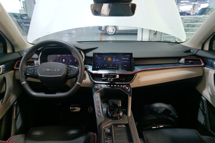 领克06 2020款 1.5T 耀Halo中控内饰12