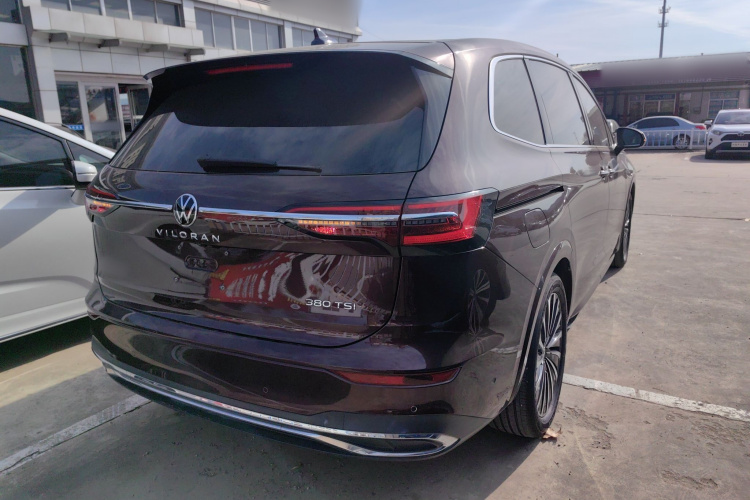 大众 威然 2022款 380TSI 尊贵版车身外观7
