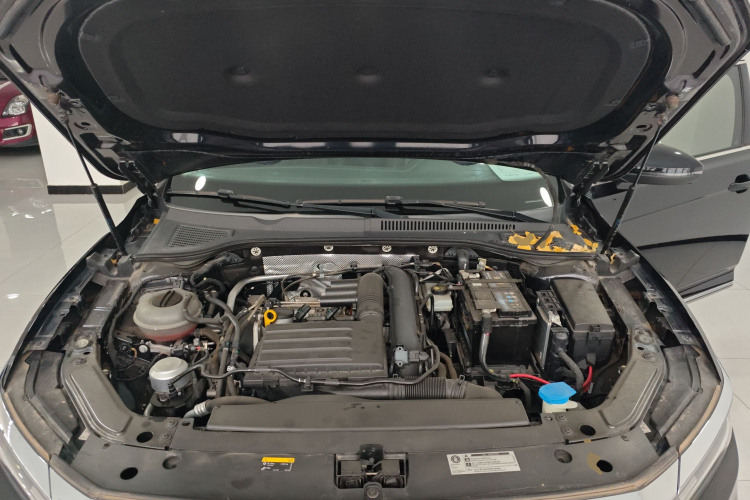 大众 帕萨特 2020款 改款 280TSI 商务版 国VI机舱底盘24