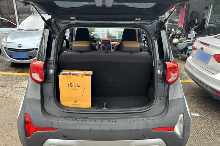 奇瑞新能源 小蚂蚁 2018款 400 4座智享版中控内饰7004