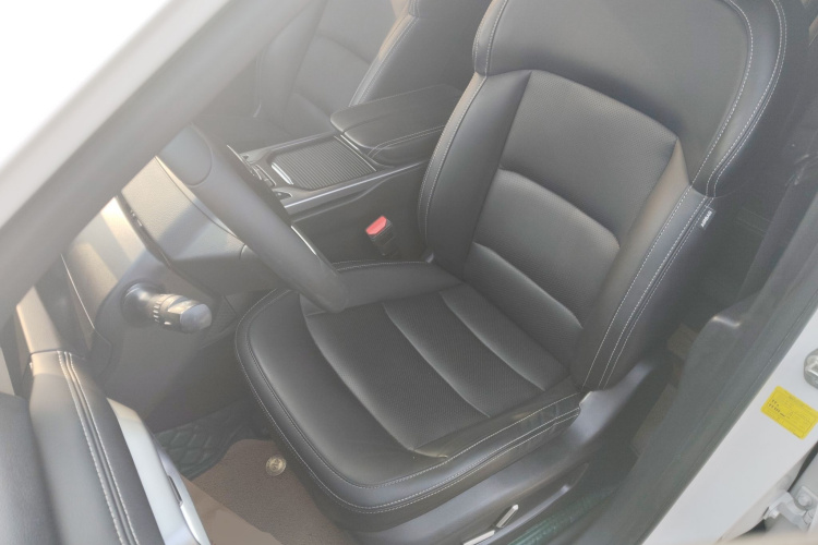 吉利汽车 豪越 2020款 1.8TD DCT豪华型 7座中控内饰19