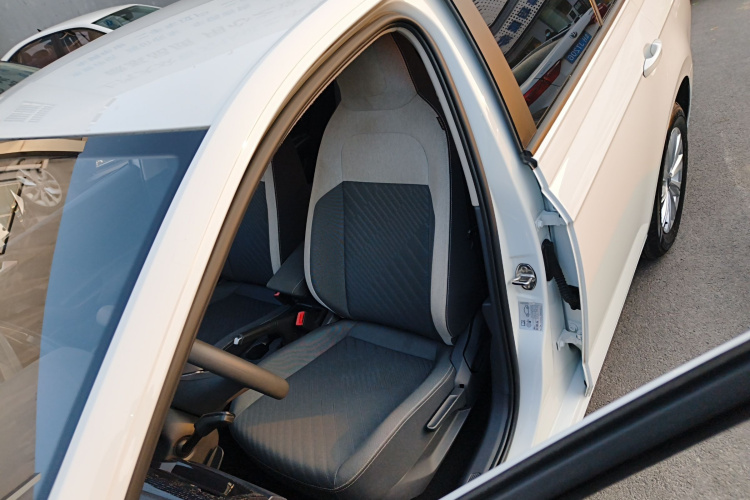 大众 朗逸 2023款 新锐 1.5L 自动新逸版中控内饰19