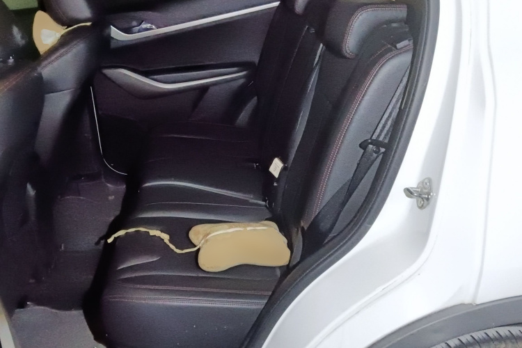 海马S5青春版 2017款 1.6L 手动尊贵型中控内饰21