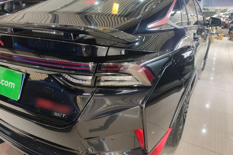 东风风神 奕炫MAX 2021款 1.5T 暗夜锋芒版车身外观9