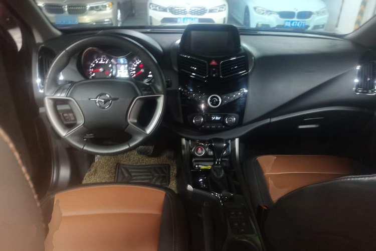海马S5 2015款 1.5T CVT旗舰型中控内饰7002