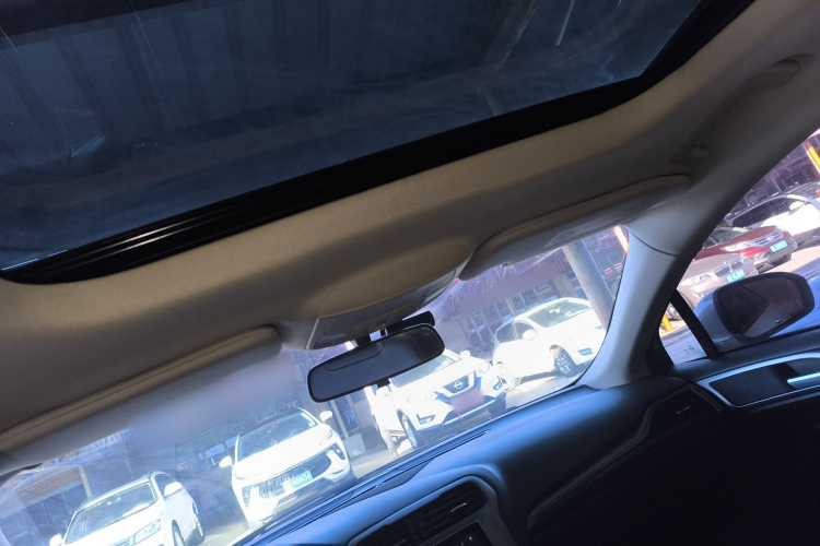 福特 蒙迪欧 2020款 EcoBoost 180 时尚型中控内饰22