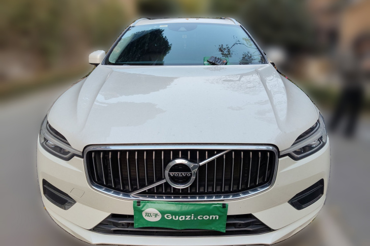 沃尔沃XC60 2020款 T5 四驱智逸豪华版车身外观2