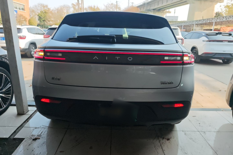 鸿蒙智行 问界M5 2022款 增程四驱性能版车身外观6004