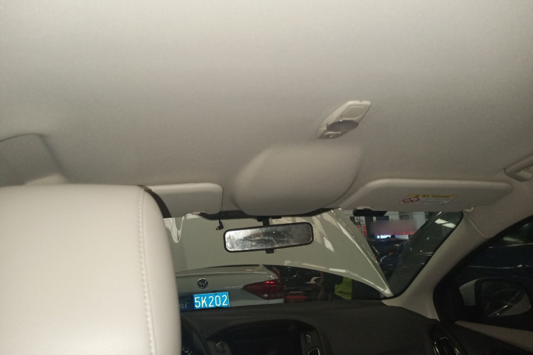 福特 福克斯 2018款 三厢经典 1.6L 自动舒适型智行版中控内饰22