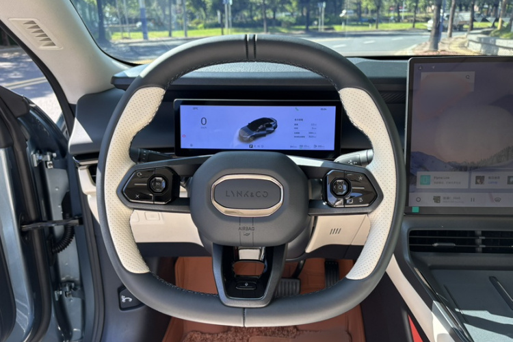 领克07 2024款 EM-P 126长续航 Ultra中控内饰7003