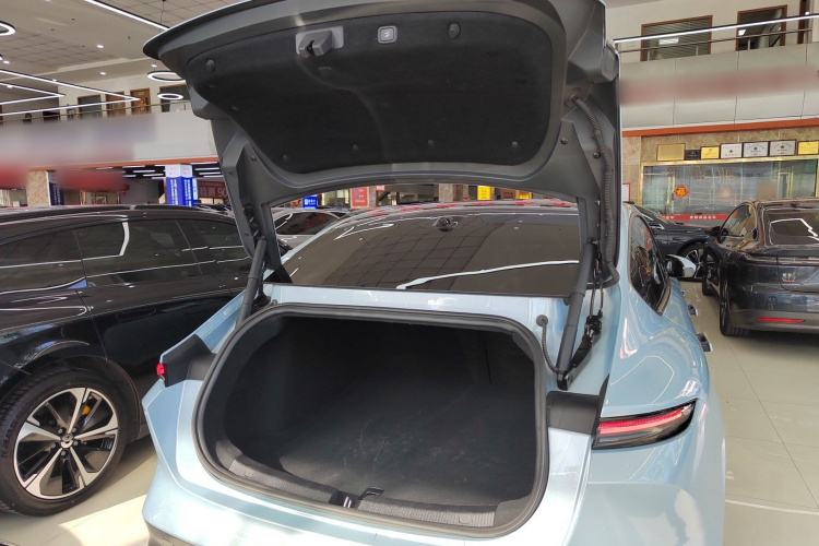 蔚来ET5 2022款 75kWh机舱底盘23