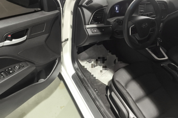 现代 领动 2016款 1.6L 自动智炫·精英型中控内饰20