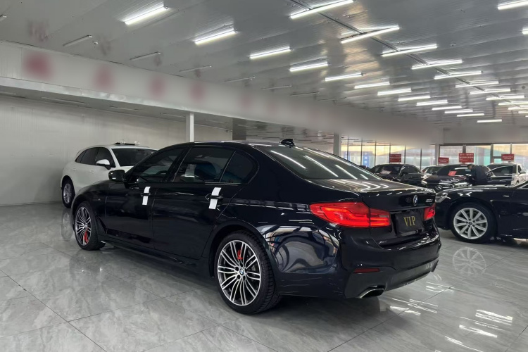 宝马5系 2019款 530Li xDrive M运动套装车身外观6003