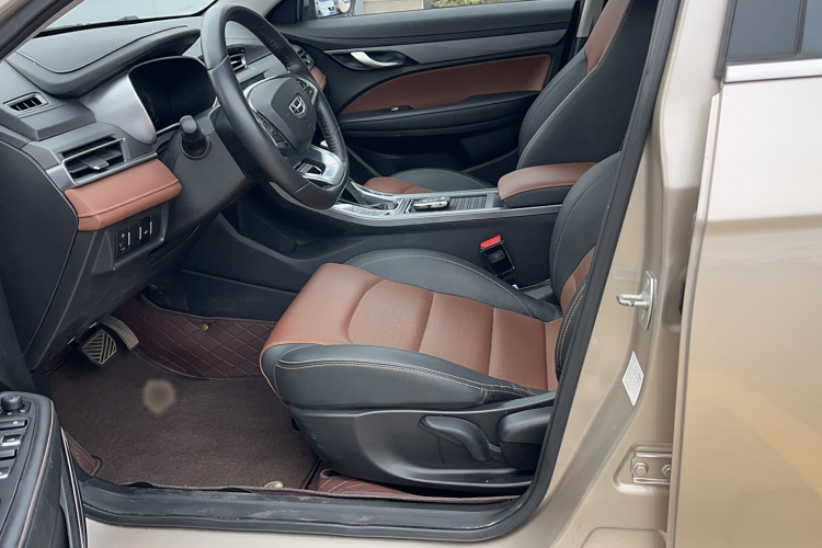 吉利汽车 帝豪 2021款 UP 1.5L CVT向上版中控内饰7002