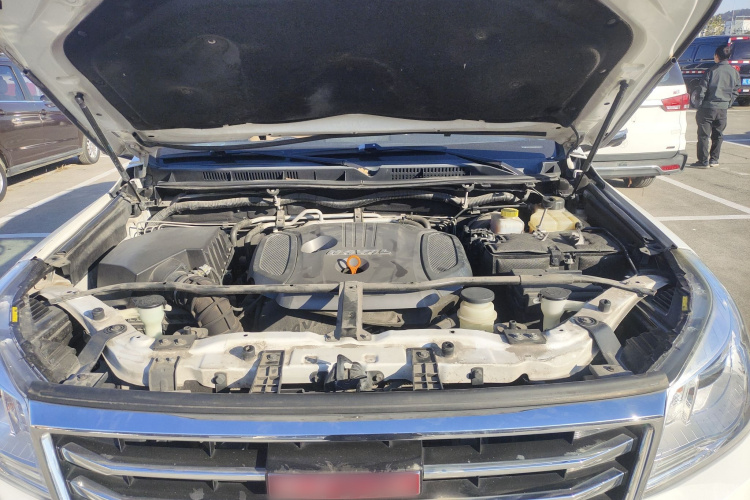 哈弗H9 2017款 2.0T 汽油四驱尊享型 5座机舱底盘24