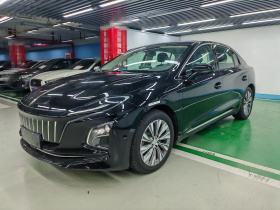 红旗E-QM5 2022款 431km 充电乐享版