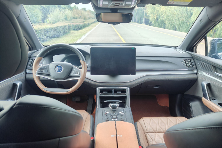 比亚迪 唐新能源 2023款 DM-i 冠军版 112KM 尊贵型车身外观6008