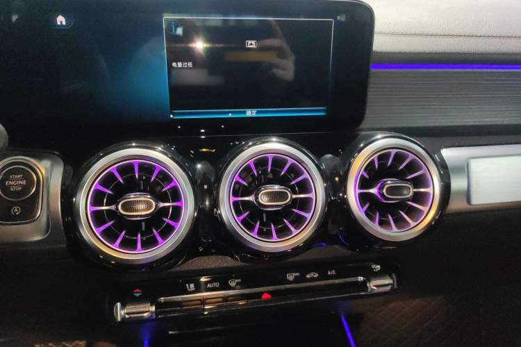 奔驰GLB 2022款 GLB 220 4MATIC局部细节16