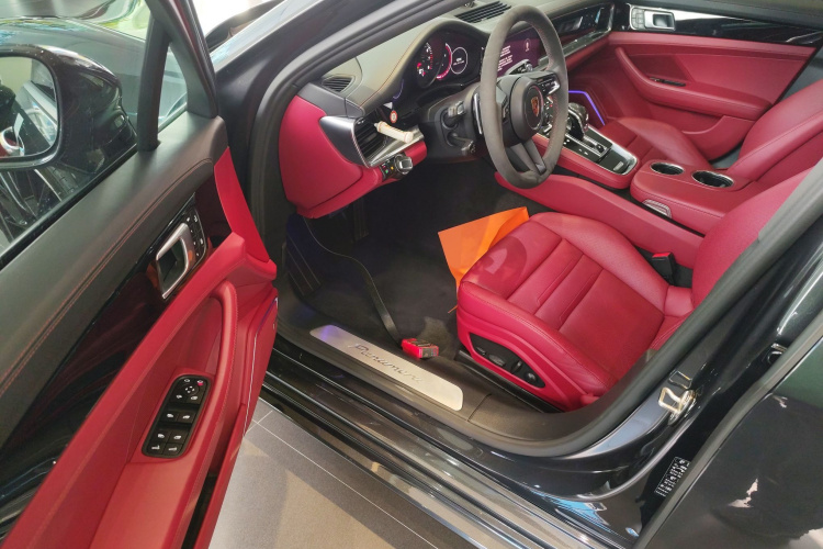 保时捷 2023款 Panamera 2.9T中控内饰20