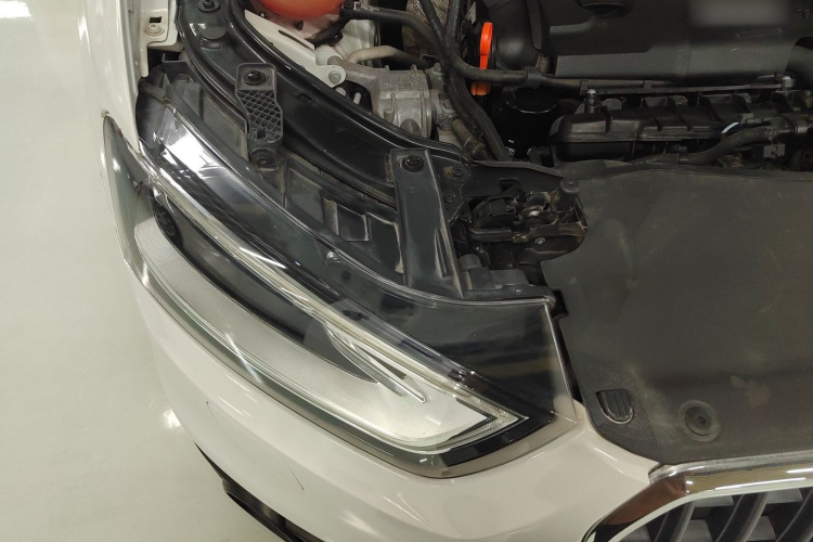 奥迪Q3 2013款 35 TFSI 舒适型局部细节9006