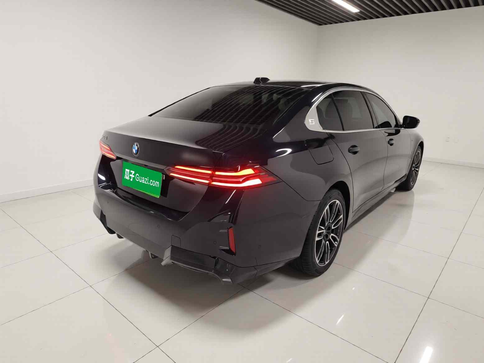 宝马5系 2025款 530Li 领先型 M运动套装(5)