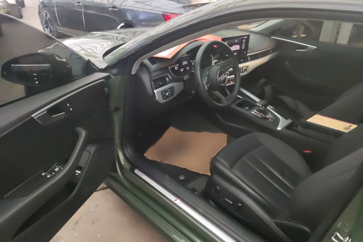 奥迪A5 2021款 Coupe 40 TFSI 时尚动感型中控内饰7003