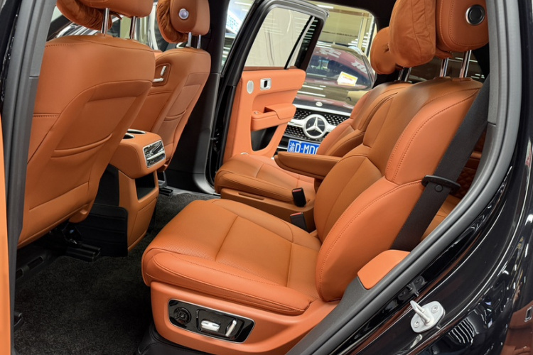 理想汽车 理想L8 2023款 Pro中控内饰7001