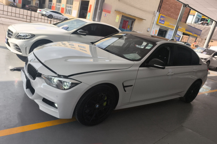 宝马3系 2019款 320Li M运动曜夜版车身外观6003