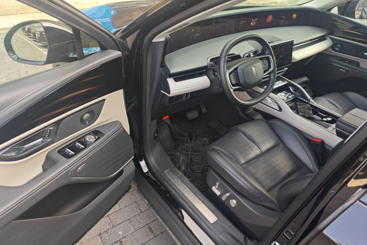 林肯 航海家 2025款 2.0T 四驱尊睿版中控内饰7003