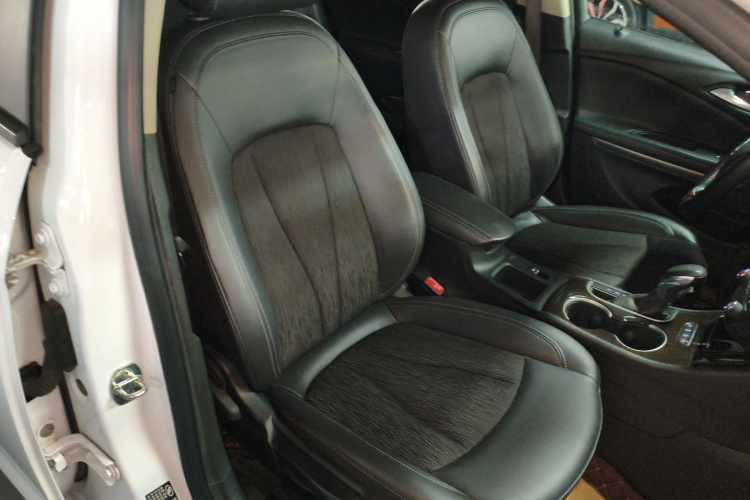 别克 威朗 2018款 三厢 20T 双离合领先型局部细节41