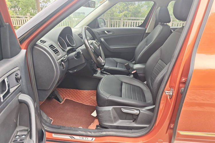 斯柯达 Yeti 2014款 1.4TSI DSG魅影版中控内饰7002