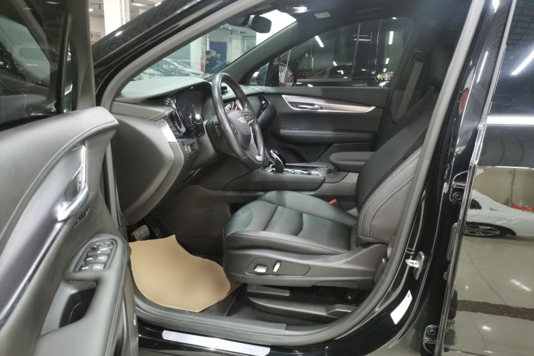 凯迪拉克XT6 2021款 2.0T 六座四驱风尚型中控内饰7003