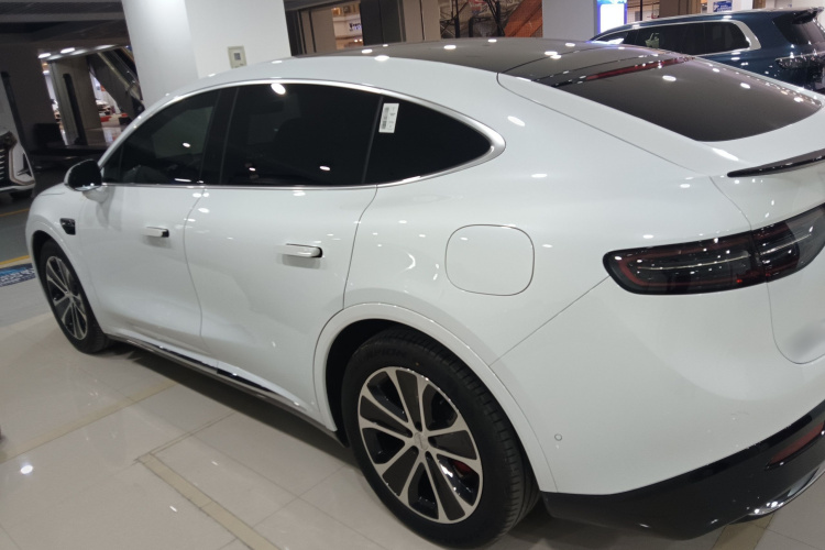 鸿蒙智行 智界R7 2024款 纯电 736km UItra车身外观4