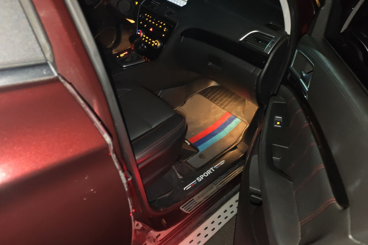 猎豹汽车 猎豹CS10 2017款 1.5T CVT尊贵型局部细节9005