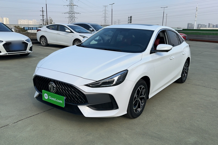 名爵 MG5 2023款 180DVVT CVT豪华版车身外观1