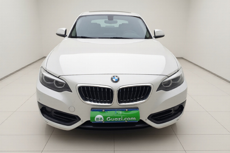 宝马2系(进口) 2018款 220i 运动设计套装车身外观2