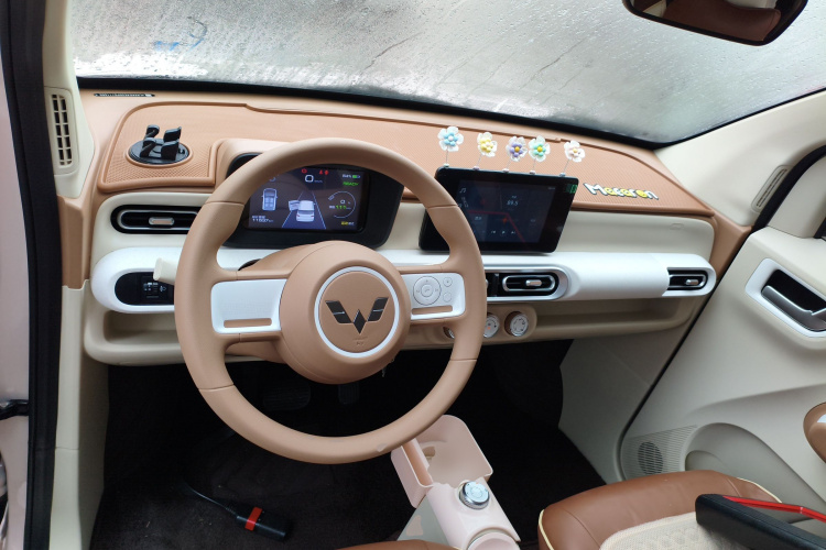 五菱汽车 宏光MINIEV 2024款 第三代 215km 进阶版中控内饰12