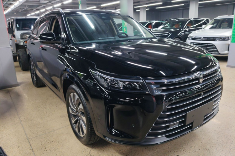 鸿蒙智行 问界M7 2024款 1.5T 后驱Plus版 5座车身外观3