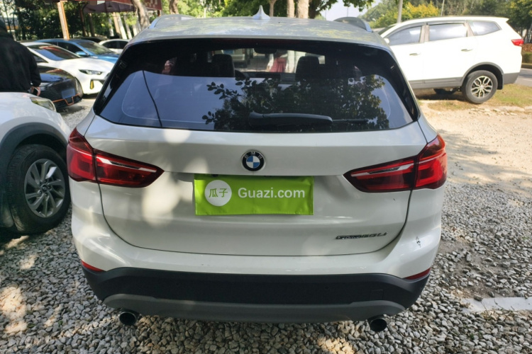 宝马X1 2019款 sDrive20Li 领先型车身外观6