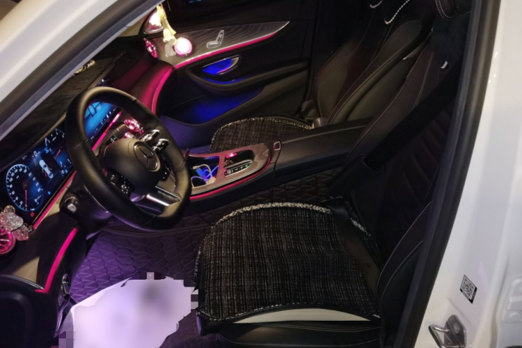 奔驰E级 2021款 改款 E 260 L 运动型中控内饰19