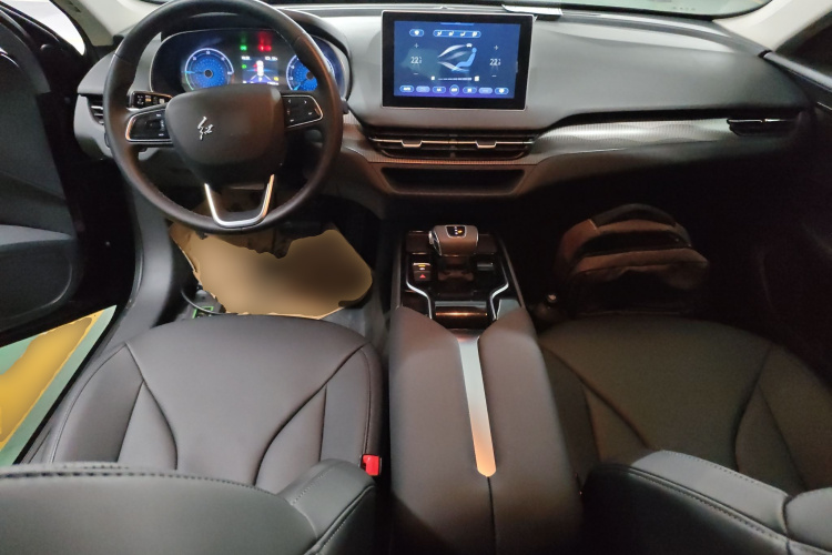 红旗E-QM5 2023款 改款 基础出行版中控内饰12