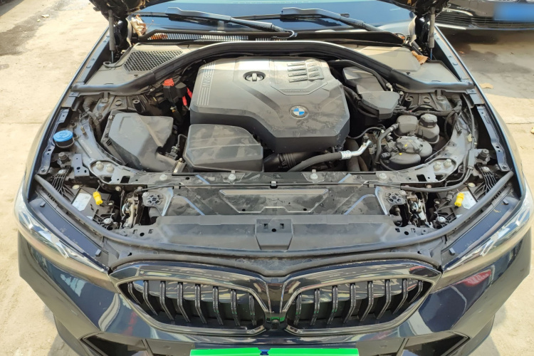 宝马3系 2025款 330Li M运动曜夜套装局部细节24