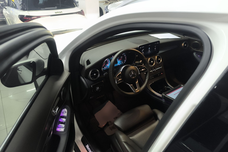 奔驰GLC 2020款 改款 GLC 260 L 4MATIC 豪华型中控内饰20