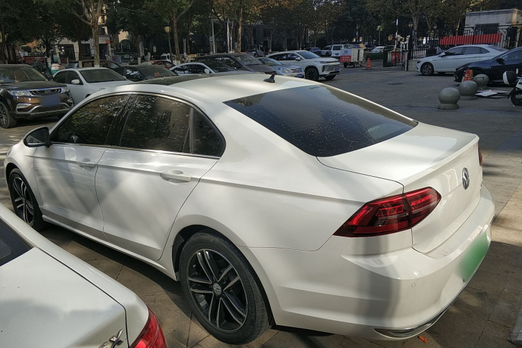 大众 凌渡 2019款 280TSI DSG舒适版 国VI车身外观4