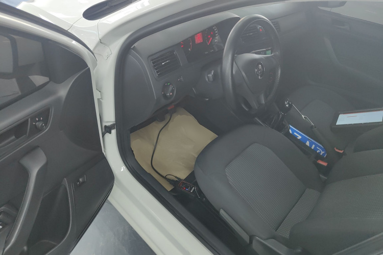 大众 桑塔纳 2021款 1.5L 手动风尚版中控内饰20