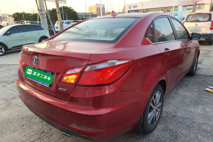 长安 逸动 2016款 1.6L 手动风尚型车身外观7