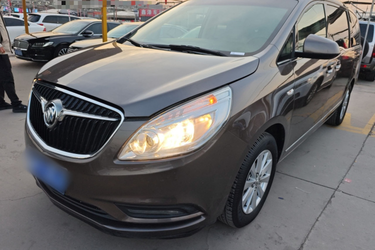 别克GL8 2017款 25S 豪华型 国V车身外观1