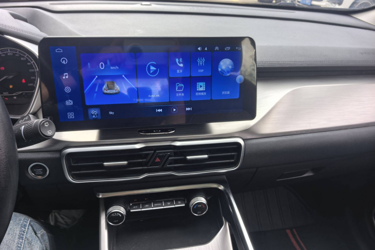 吉利汽车 缤越 2019款 260T DCT骑士 国VI中控内饰7003